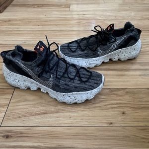 Nike Space Hippie 04 Shoe Grey Size 12